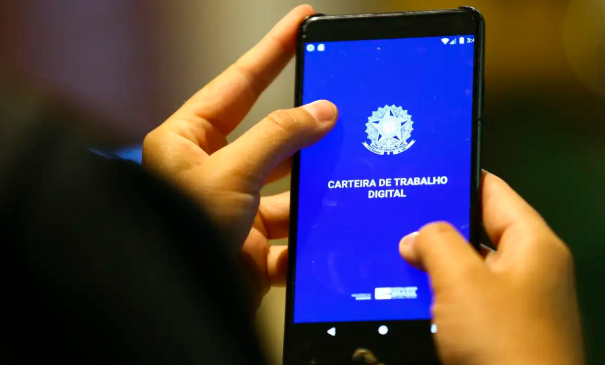 Em Pernambuco, a indústria foi o setor que mais gerou empregos (8.367), seguido pela agropecuária (2.814) e pela construção civil, que registrou saldo de 2.354 (Foto: Marcelo Camargo/Agência Brasil) Em Pernambuco, a indústria foi o setor que mais gerou empregos (8.367), seguido pela agropecuária (2.814) e pela construção civil, que registrou saldo de 2.354/Foto: Marcelo Camargo/Agência Brasil