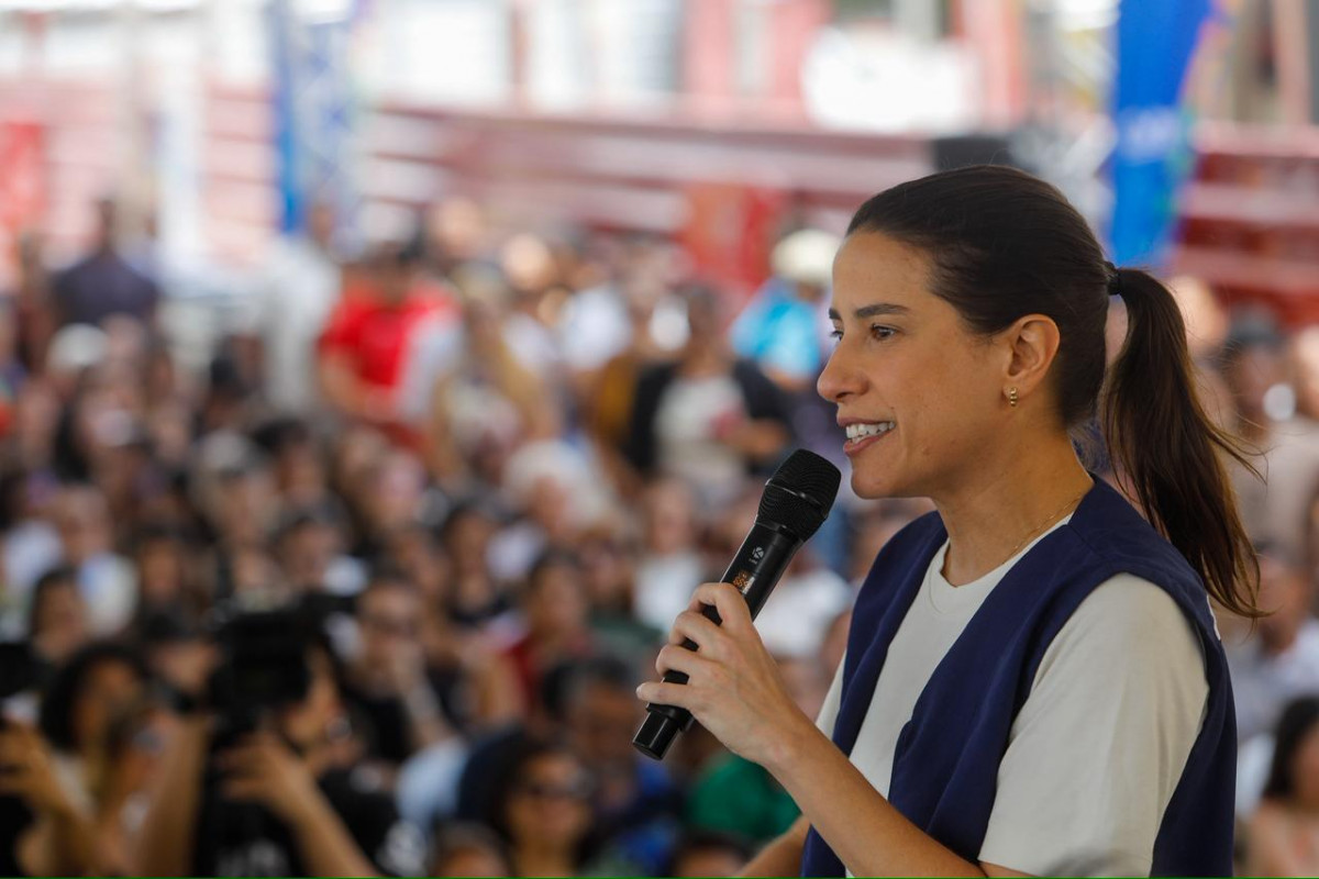 Governadora Raquel Lyra entrega chaves de residencial (Miva Filho/Secom)
