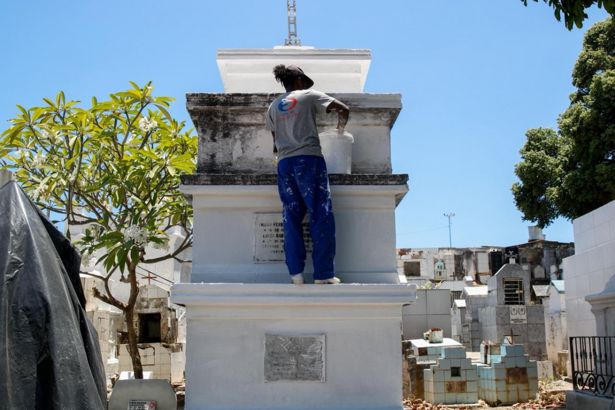 Olinda conta com programação especial e reforça serviços nos cemitérios públicos para o Dia de Finados (Marina Torres/ DP Foto) Olinda conta com programação especial e reforça serviços nos cemitérios públicos para o Dia de Finados/Marina Torres/ DP Foto