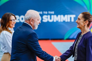 Conversa ocorreu por telefonema