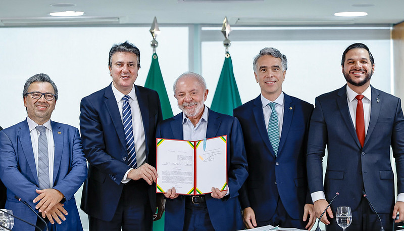 Presidente da República, Luiz Inácio Lula da Silva, durante sanção do Projeto de Lei Complementar nº 235, de 2019, que institui o Sistema Nacional de Educação – SNE/Ricardo Stuckert / PR