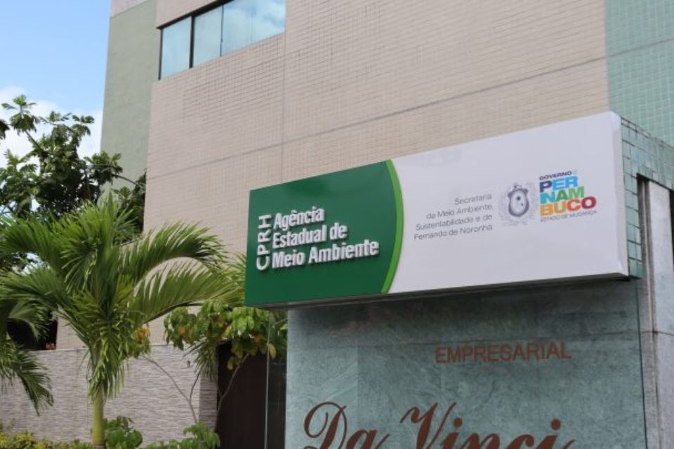 Operação da CPRH demole construções irregulares na Mata do Frio, em Paulista
 (Reprodução/CPRH) Operação da CPRH demole construções irregulares na Mata do Frio, em Paulista
/Reprodução/CPRH