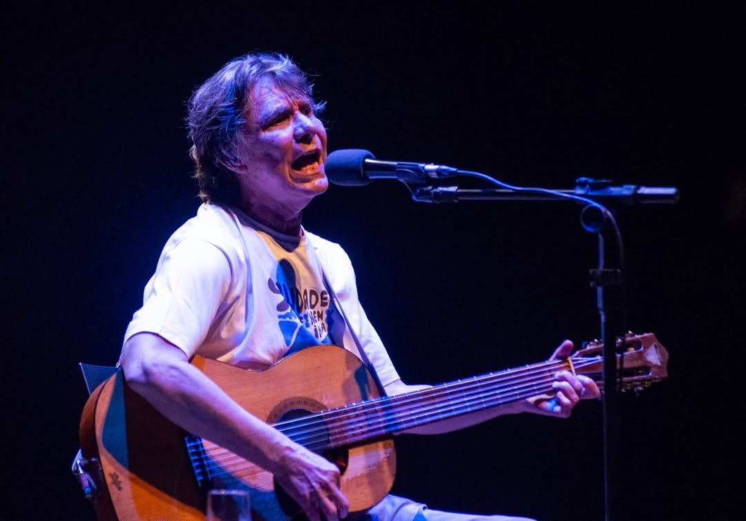 Lô Borges em show do projeto 