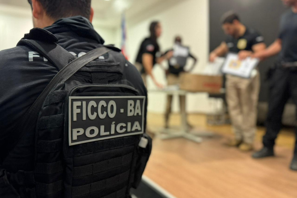 A ação contra o Comando Vermelho é realizada simultaneamente na Bahia e no Ceará (Foto: ascom-pcba)
