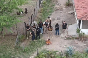 Momento da prisão de Wendel Martins Vieira em Exu.