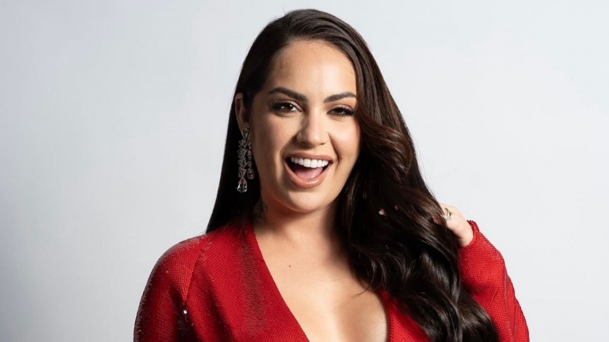 Raphaela Santos grava especial de Natal da TV Globo/Reprodução/Instagram