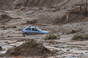 Mariana (MG) - Distrito de Bento Rodrigues, em Mariana (MG), atingido pelo rompimento de duas barragens de rejeitos da mineradora Samarco (Antonio Cruz/Agência Brasil)