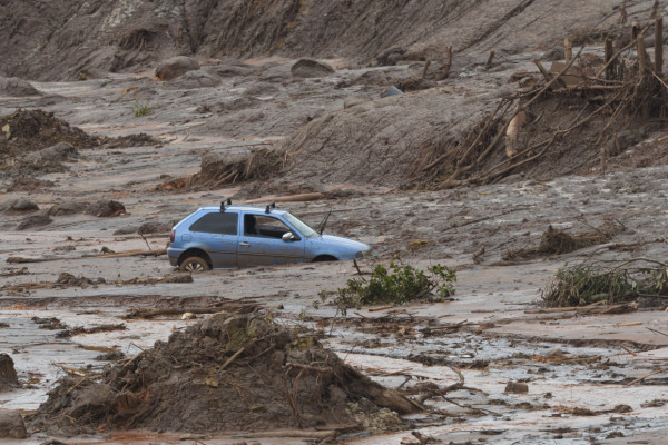 Mariana (MG) - Distrito de Bento Rodrigues, em Mariana (MG), atingido pelo rompimento de duas barragens de rejeitos da mineradora Samarco (Antonio Cruz/Agência Brasil)