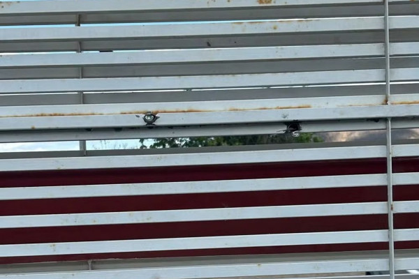 Marcas de disparos em casa d egerente do Bradesco no Sertão (Foto: Reprodução/Instagram)