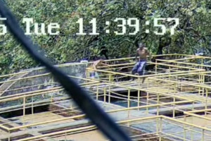 Invasores conseguiram fugir após disparo de sirene da Compesa