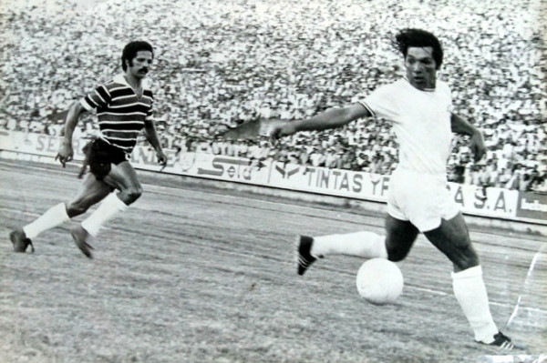 Gena, do Nautico. ( Arquivo/DP)