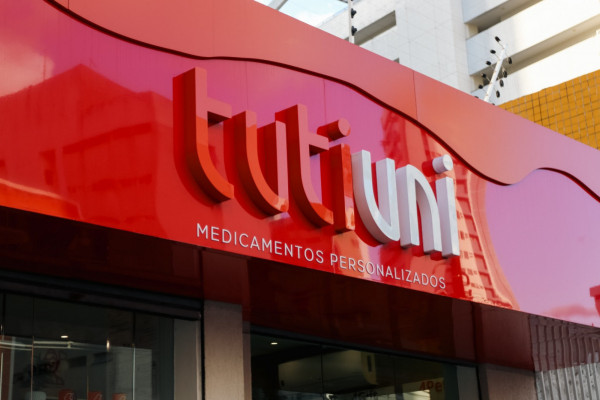Tuti Uni, primeira farmacia de manipulação voltada para animais e humanos de Recife (Melissa Fernandes )