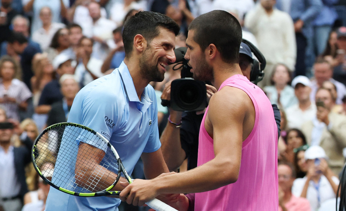 Novak Djokovic e Carlos Alcaraz, dois dos principais nomes do tênis mundial /TIMOTHY A. CLARY / AFP