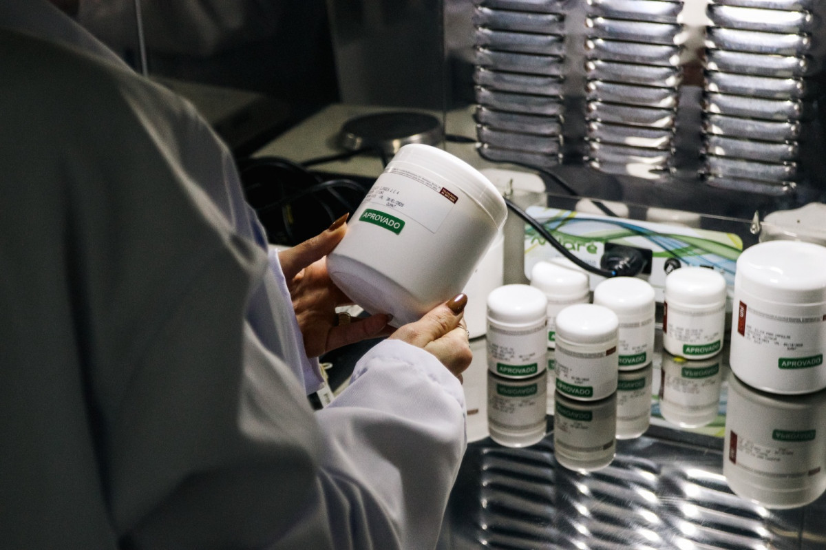 Tuti Uni, primeira farmacia de manipulação voltada para animais e humanos de Recife/Melissa Fernandes