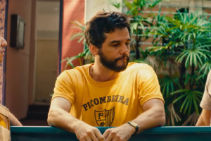 Wagner Moura vive o pernambucano Marcelo, em "O Agente Secreto". A trama se passa no Recife, no período de carnaval, em 1977.  