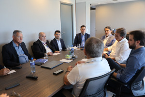 A agenda, que faz parte do Pacto, teve entre como principais encaminhamentos a articulação de uma reunião com a ApexBrasil, agência responsável por promover exportações e atrair investimentos estrangeiros