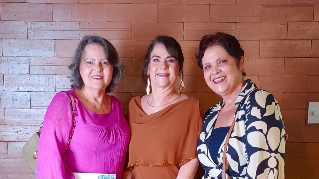 Maria do Carmo, Yolanda Leimig e Flávia Azevedo durante o lançamento/Divulgação