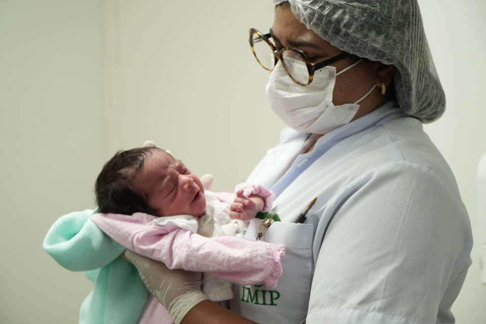 Pneumonia infantil é responsável por 14% das mortes em crianças entre 0 e 5 anos /IVAN MELO/IMIP