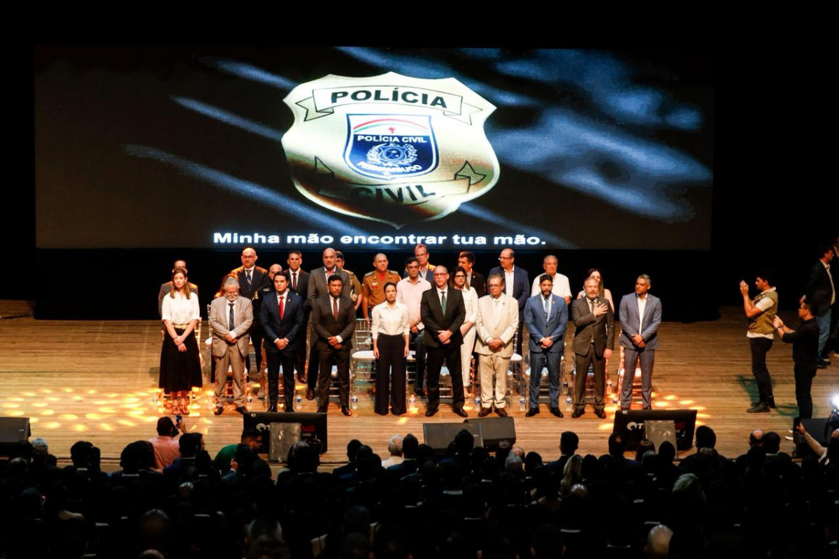 Entre os mais de 400 novos policiais civis, estão delegados, agentes e escrivães/Foto: Marina Torres/DP Foto