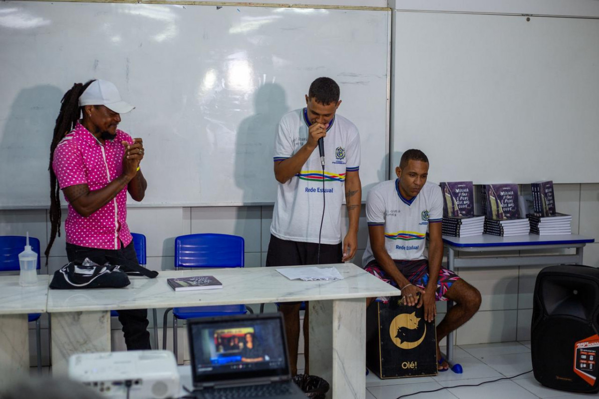 Cannibal, da devotos, conversou com detentos no Cotel /Rafael Vieira/DP