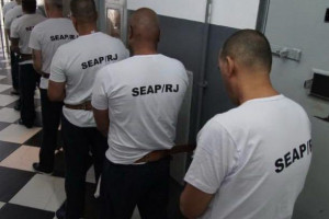 O transporte dos presos foi realizado sob um forte esquema de segurança