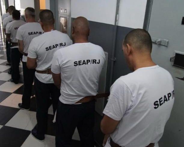 O transporte dos presos foi realizado sob um forte esquema de segurança/Rogério Santana/Divulgação 