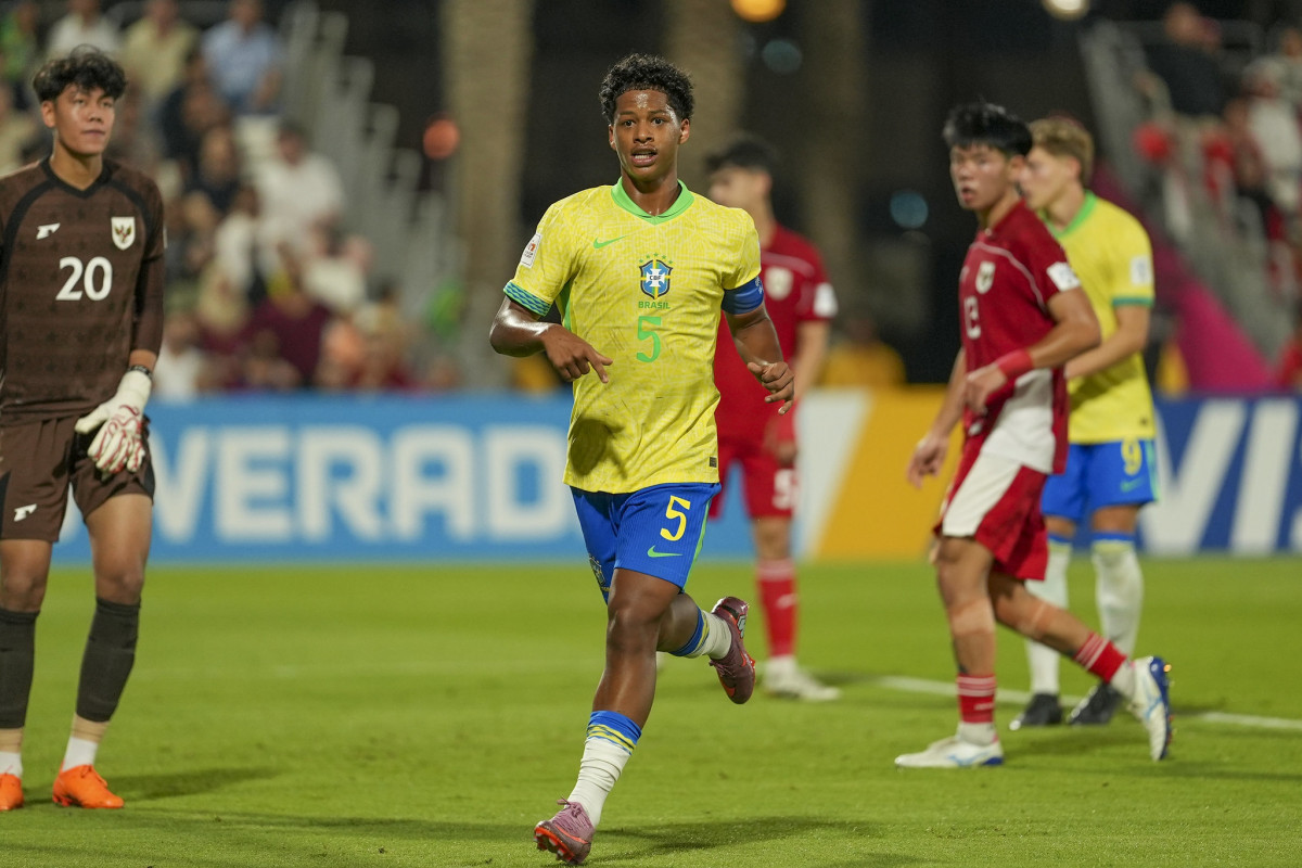 Zé Lucas, volante do Sport, em ação pela Seleção Brasileira na Copa do Mundo Sub-17/Nelson Terme/CBF