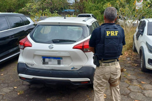 Veículo do suspeito de latrocínio foi apreendido pela PRF-PE