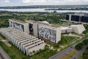 Decisão também garante direito ao nome social em todos os registros
