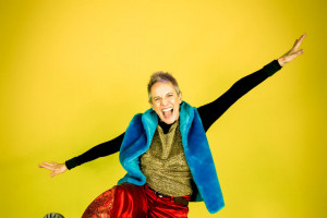 Cantora, compositora e multi instrumentista Laura Finocchiaro