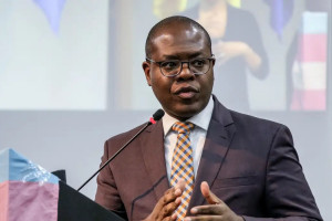 Ex-ministro Silvio Almeida é indiciado por importunação sexual