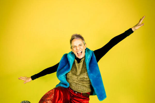 Cantora, compositora e multi instrumentista Laura Finocchiaro/Foto: Thiago dos Reis/Divulgação