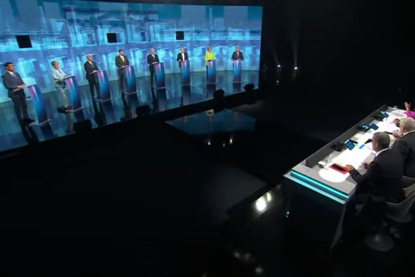 Chile vai às urnas neste domingo (16)