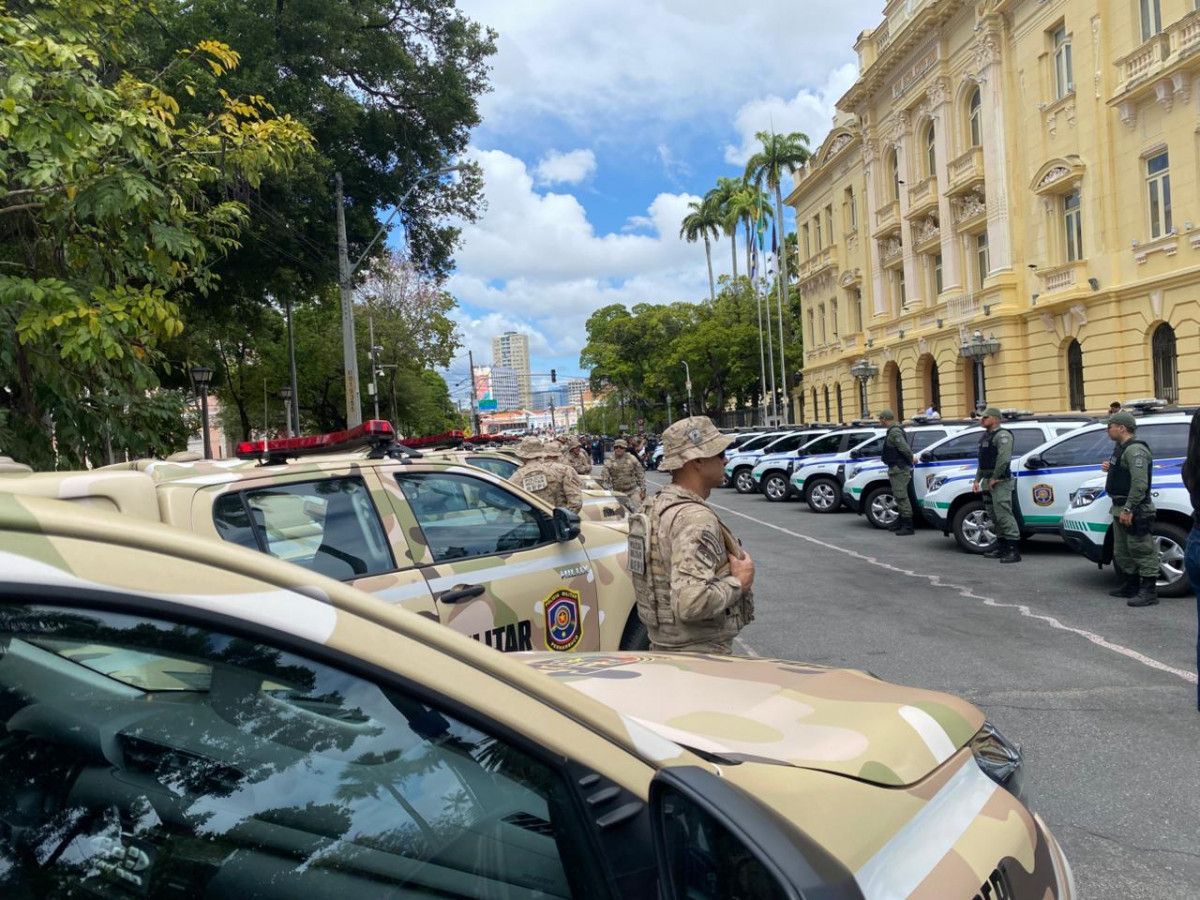 Segurança Pública de Pernambuco recebe helicóptero, drones, fuzis e novas viaturas (Foto: Cadu Silva/DP)