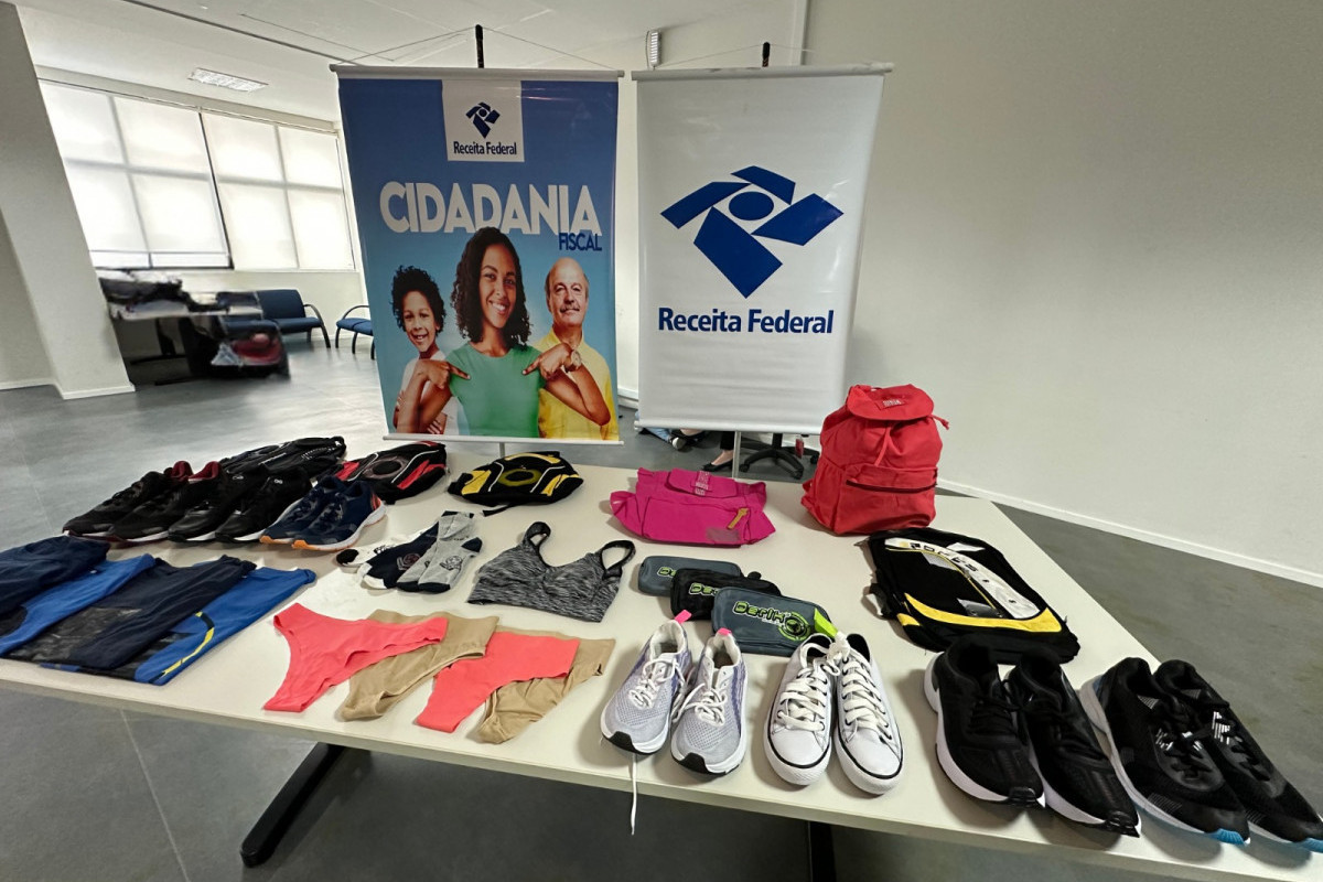 Mercadorias apreendidas pela Receita Federal formam kits para mulheres vítimas de violência/Foto: Divulgação