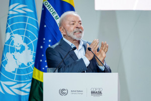 Presidente da Rep&uacute;blica, Luiz In&aacute;cio Lula da Silva, durante a cerim&ocirc;nia de abertura da 30.&ordf; Confer&ecirc;ncia das Partes da Conven&ccedil;&atilde;o-Quadro das Na&ccedil;&otilde;es Unidas sobre a Mudan&ccedil;a do Clima (COP30). Parque da Cidade &ndash; Bel&eacute;m (PA)