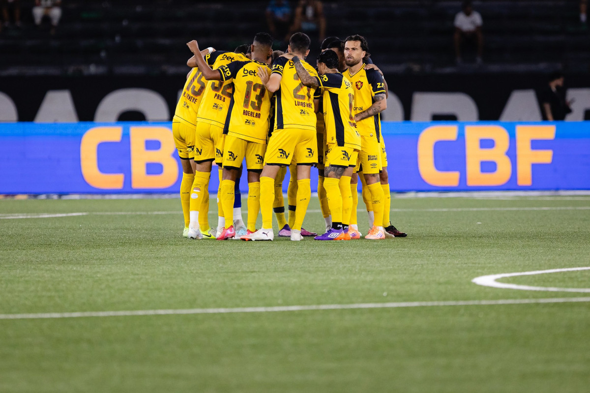 Equipe do Sport em partida do Brasileirão/Paulo Paiva/Sport Recife
