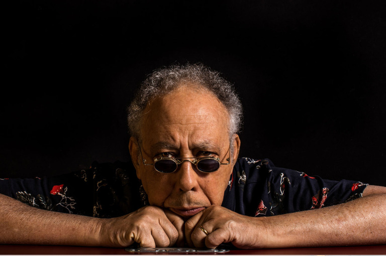 Jards Macalé tocou com nomes como Caetano Veloso nos anos 1970./Leo Lara/Divulgação