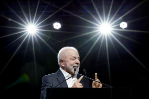 Presidente da República, Luiz Inácio Lula da Silva, durante visita ao Salão Internacional do Automóvel de São Paulo. São Paulo (SP)