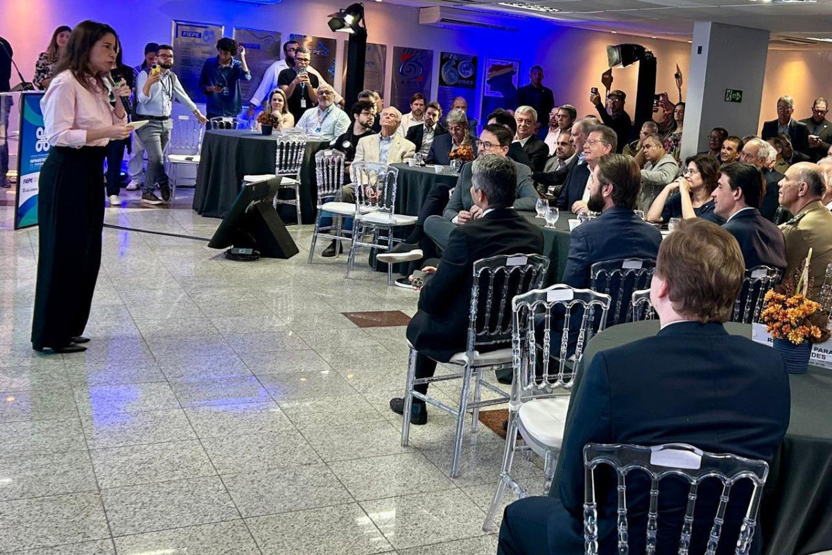 A governadora Raquel Lyra (PSD) se mostrou inconformada, nesta segunda-feira (24), com o fato de as emendas de bancada para Pernambuco, para este ano, terem somado apenas R$ 20 milhões./Reprodução/Blog Dantas Barreto