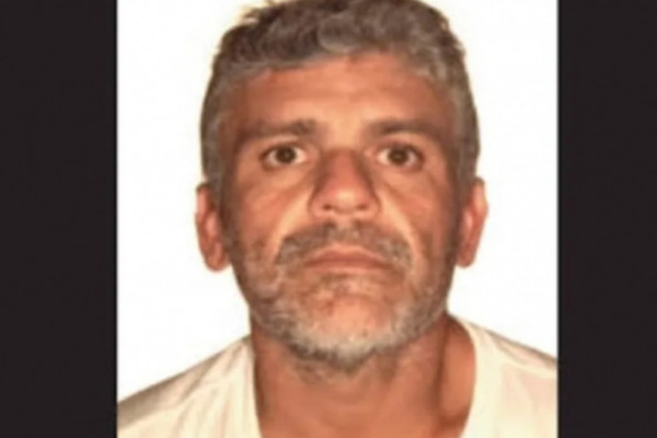 Cartaz de recompensa para quem tivesse informações sobre o paradeiro de Sebastião Ayres.