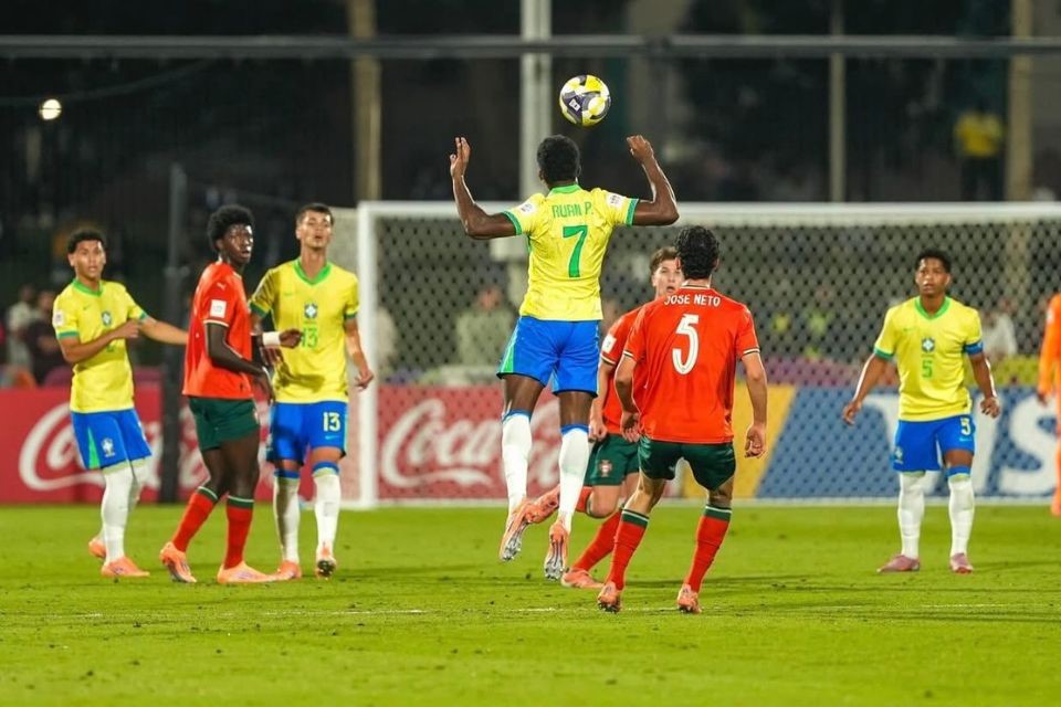 Seleção Brasileira sub-17 em semifinal do Mundial contra Portugal/NELSON TERME / CBF