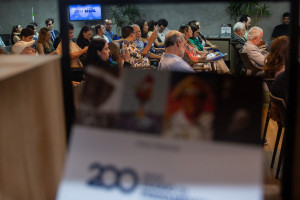  Recife, PE, 07/11/2025 - LAN&Ccedil;AMENTO DO LIVRO DE 200 ANOS DO DIARIO DE PERNAMBUCO - Na tarde desta sexta-feira(07), foi lan&ccedil;ado o livro de 200 anos do Jornal Diario de Pernambuco na livraria Jaqueira, regi&atilde;o central do Recife(PE). 