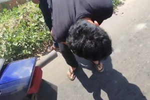 Ao menos quatro jovens foram colocados ao lado do escapamento de moto durante abordagem em Ipubi.