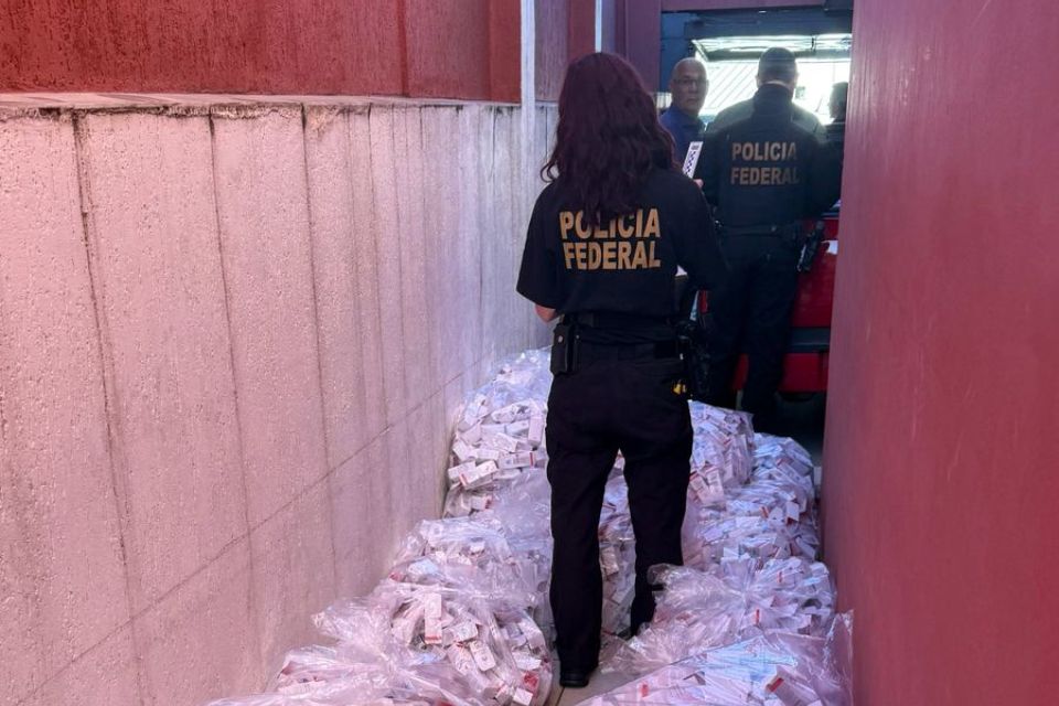 Produção clandestina de substância usada em remédio para emagrecer é alvo da operação da PF
/Ascom PF