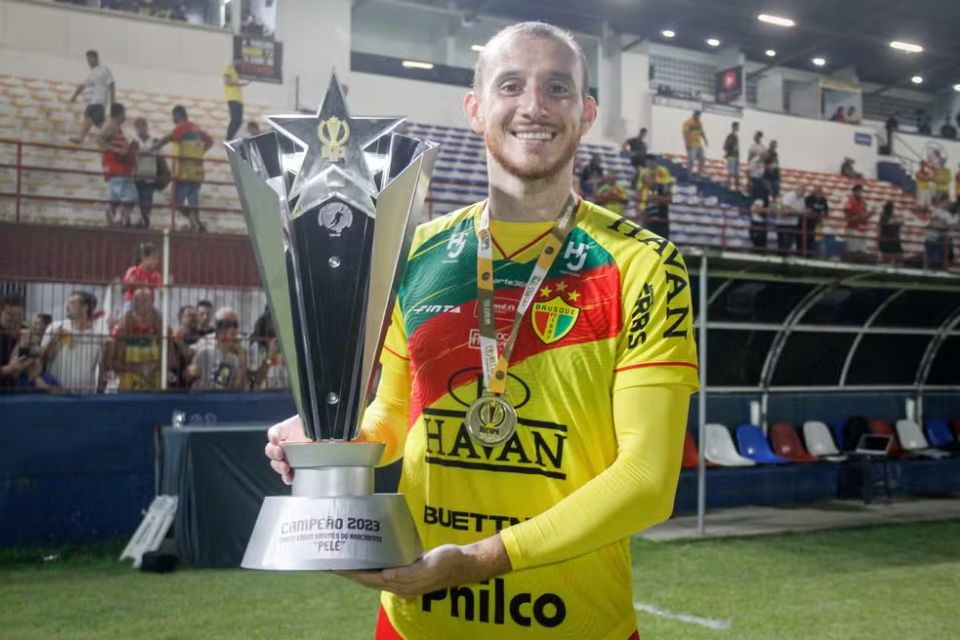 Zagueiro Ianson, ex-Brusque e novo reforço do Santa Cruz/Lucas Gabriel Cardoso/BFC