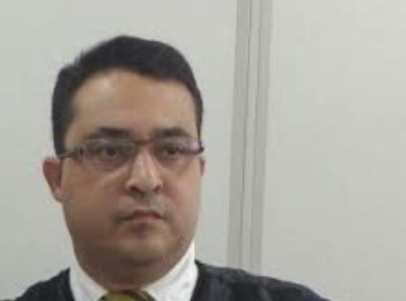 Juiz Carlos Eduardo Mathias, da Comarca de Ouricuri, foi baleado em casa/Foto: Redes Sociais 