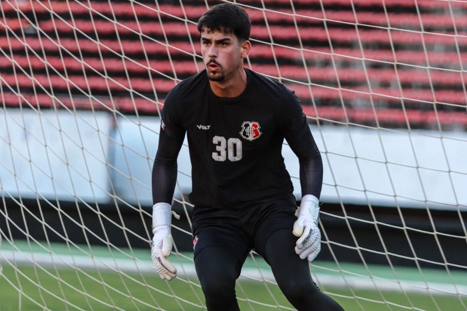 Gabriel Souza, goleiro do Santa Cruz/Evelyn Victoria/SCFC