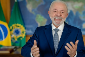 Presidente Lula fez pronunciamento em rede nacional neste domingo (30)
