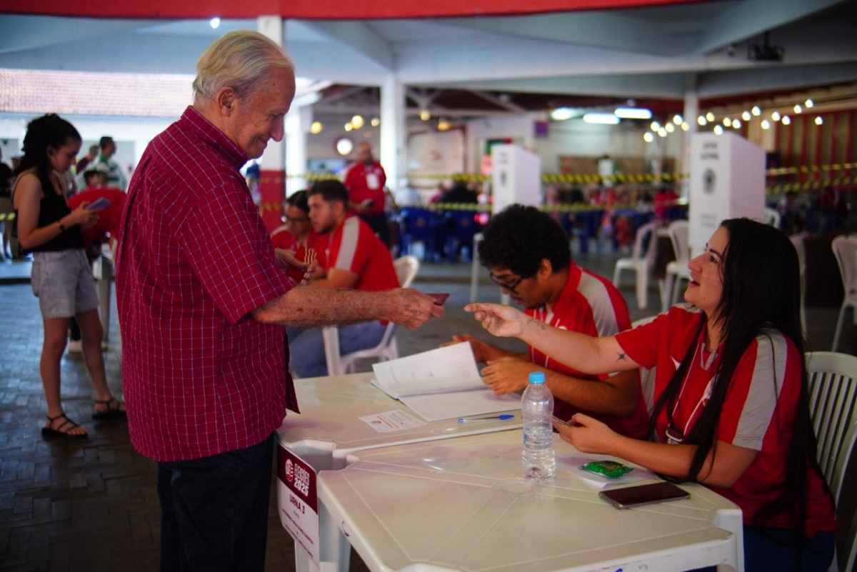 Votação eleição do Náutico (Francisco Silva/DP)